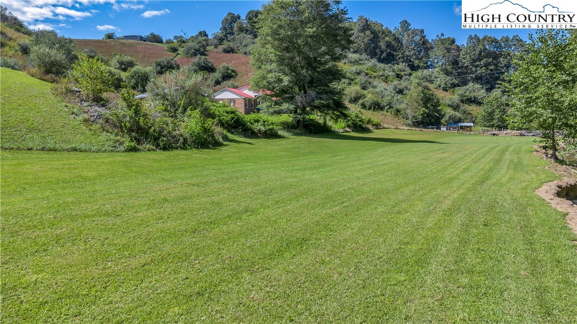 554 County Line Road Mouth Of Wilson, VA 24363 - Photo 28 of 48 Gallery Image 28