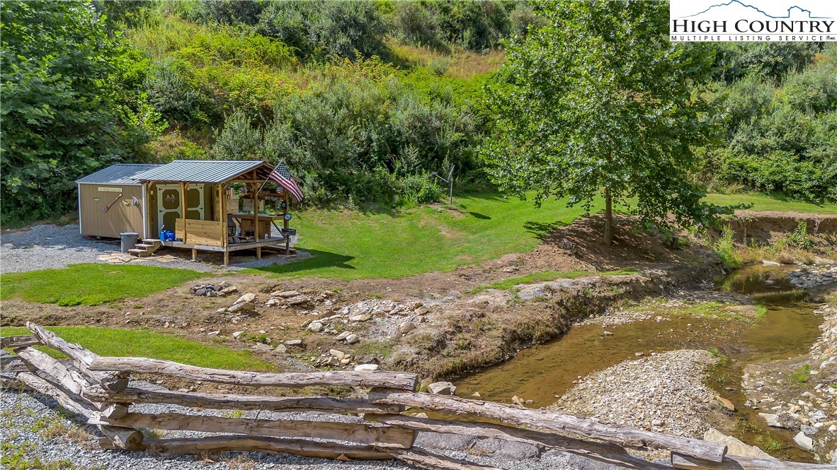554 County Line Road Mouth Of Wilson, VA 24363 - Photo 4 of 48 Gallery Image 4