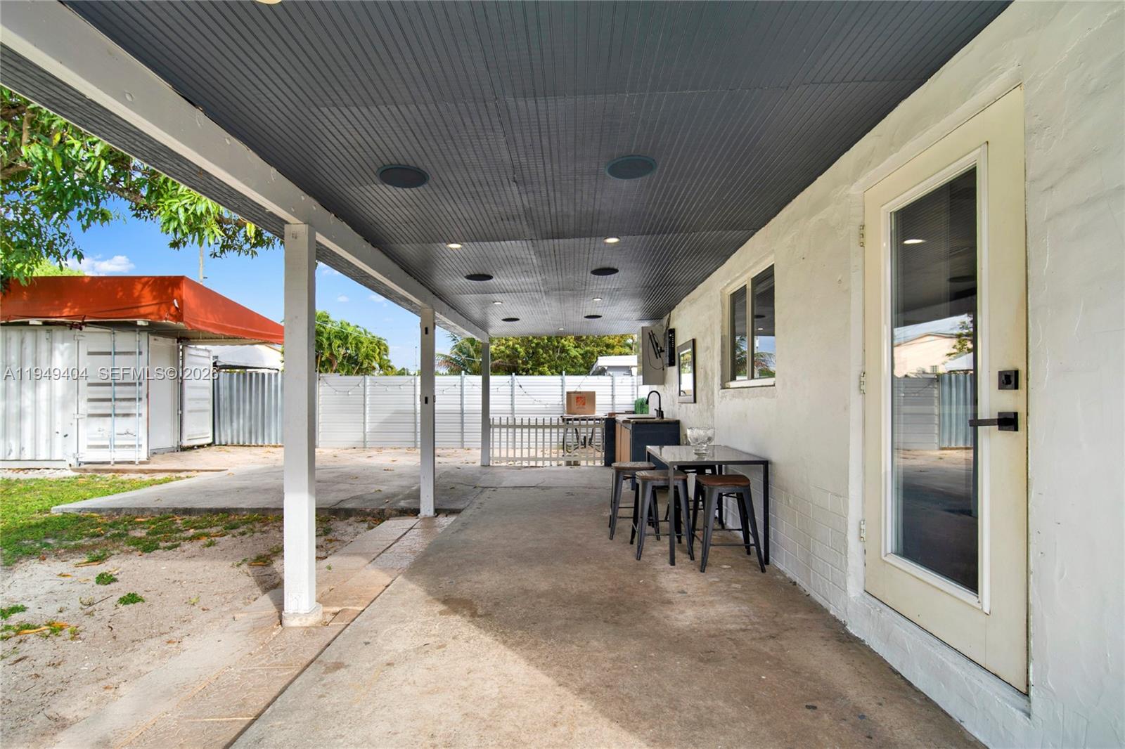 463 East 61st Street Hialeah, FL 33013 - Photo 16 of 21