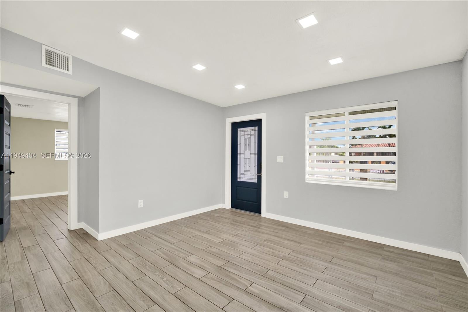 463 East 61st Street Hialeah, FL 33013 - Photo 5 of 21