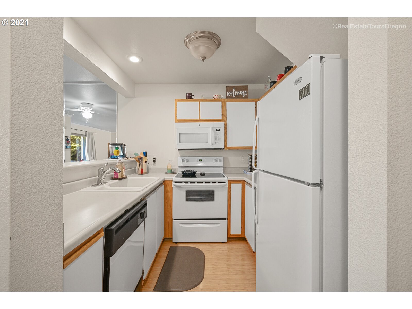 7173 Southwest Sagert Street, Unit 107 Tualatin, OR 97062 - Photo 12 of 31