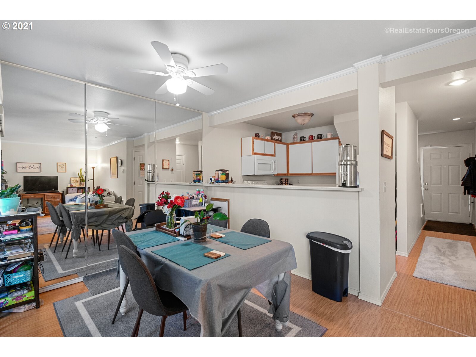 7173 Southwest Sagert Street, Unit 107 Tualatin, OR 97062 - Photo 14 of 31