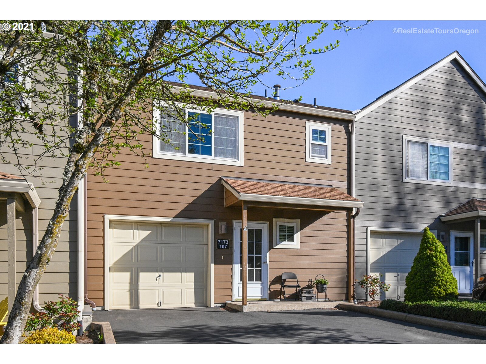 7173 Southwest Sagert Street, Unit 107 Tualatin, OR 97062 - Photo 3 of 31