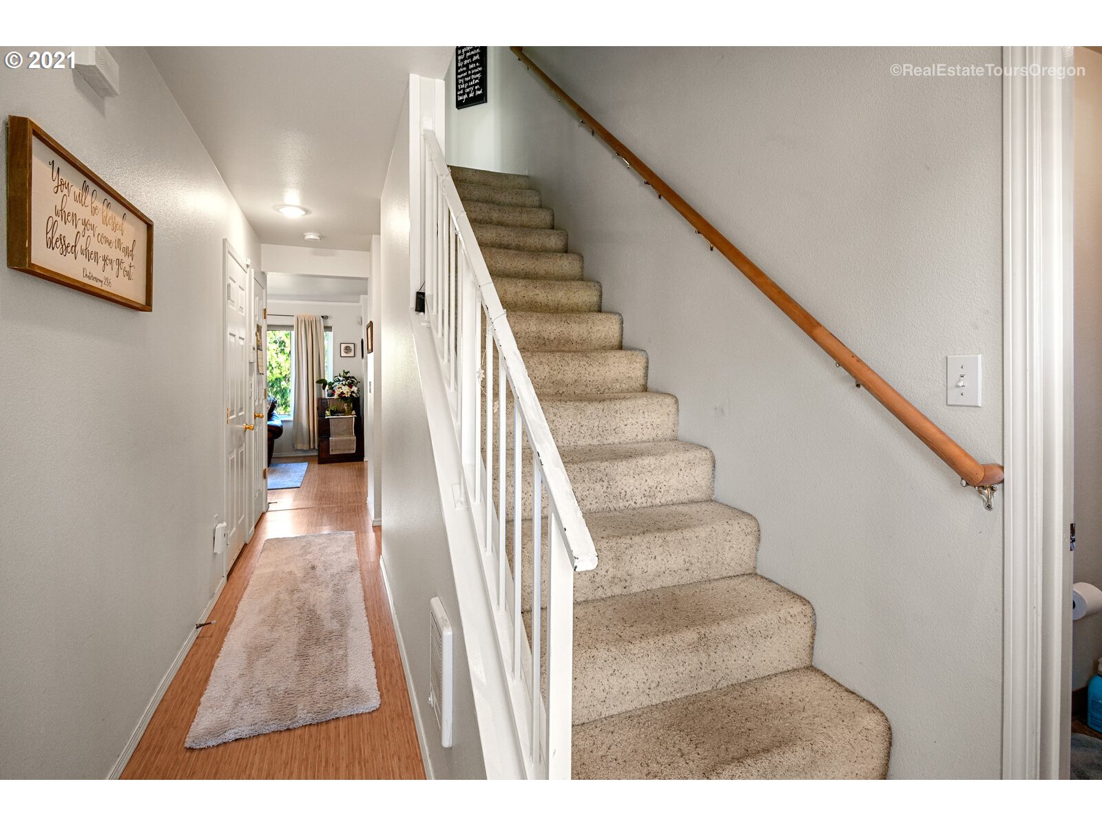 7173 Southwest Sagert Street, Unit 107 Tualatin, OR 97062 - Photo 4 of 31