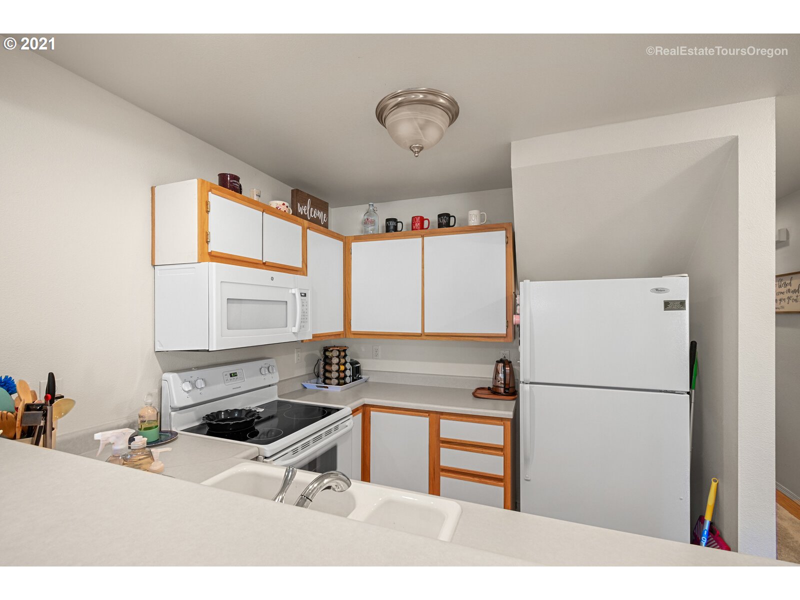 7173 Southwest Sagert Street, Unit 107 Tualatin, OR 97062 - Photo 9 of 31