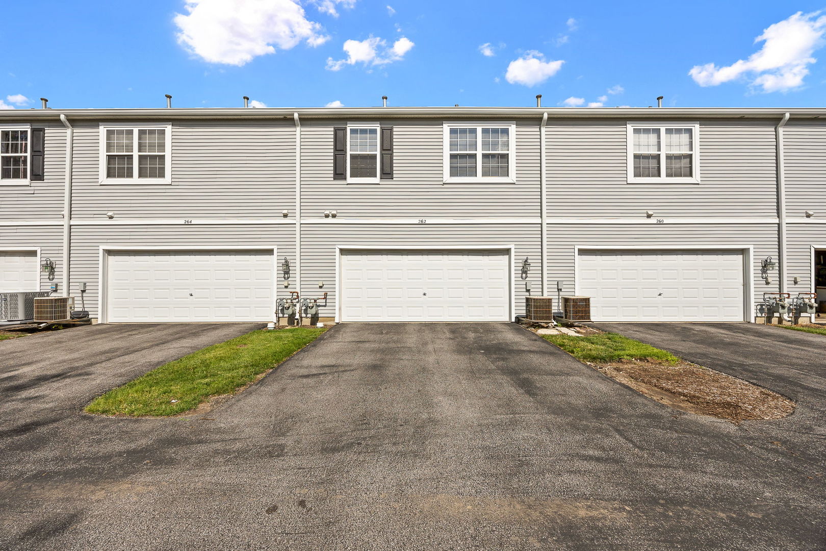 262 Springbrook Trail South Oswego, IL 60543 - Photo 4 of 25