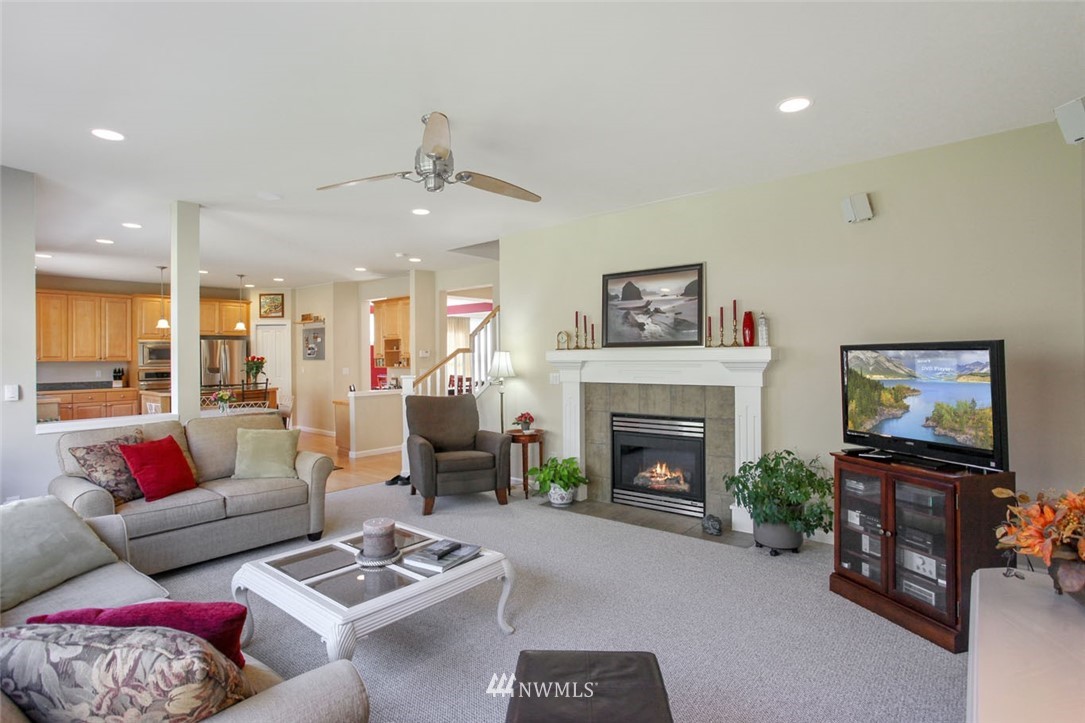 17038 164th Way Southeast Renton, WA 98058 - Photo 11 of 25 Gallery Image 11