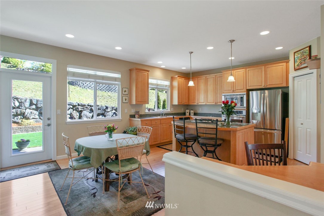 17038 164th Way Southeast Renton, WA 98058 - Photo 7 of 25 Gallery Image 7