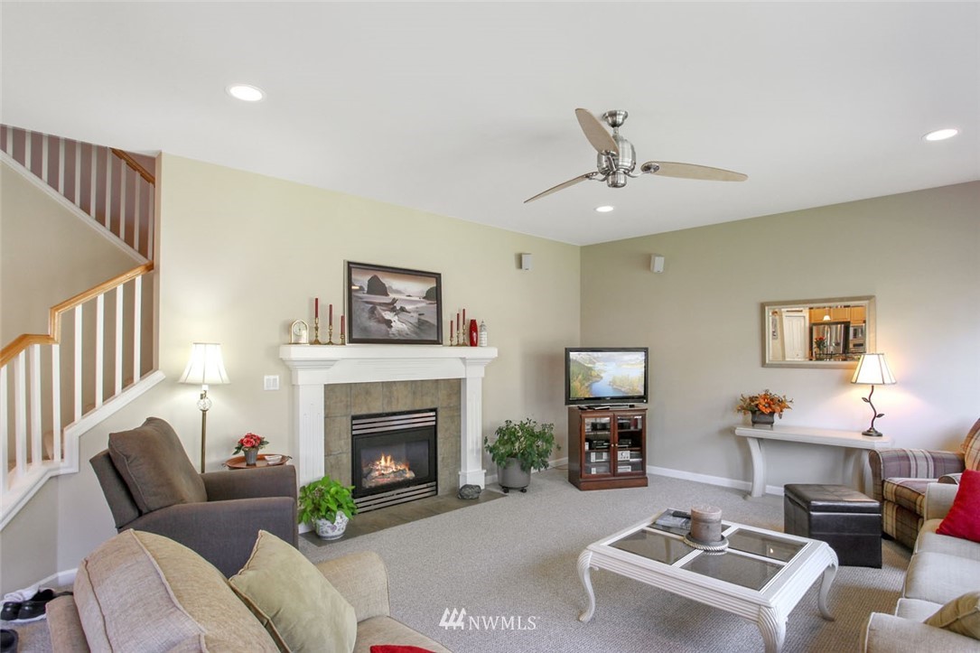 17038 164th Way Southeast Renton, WA 98058 - Photo 10 of 25 Gallery Image 10