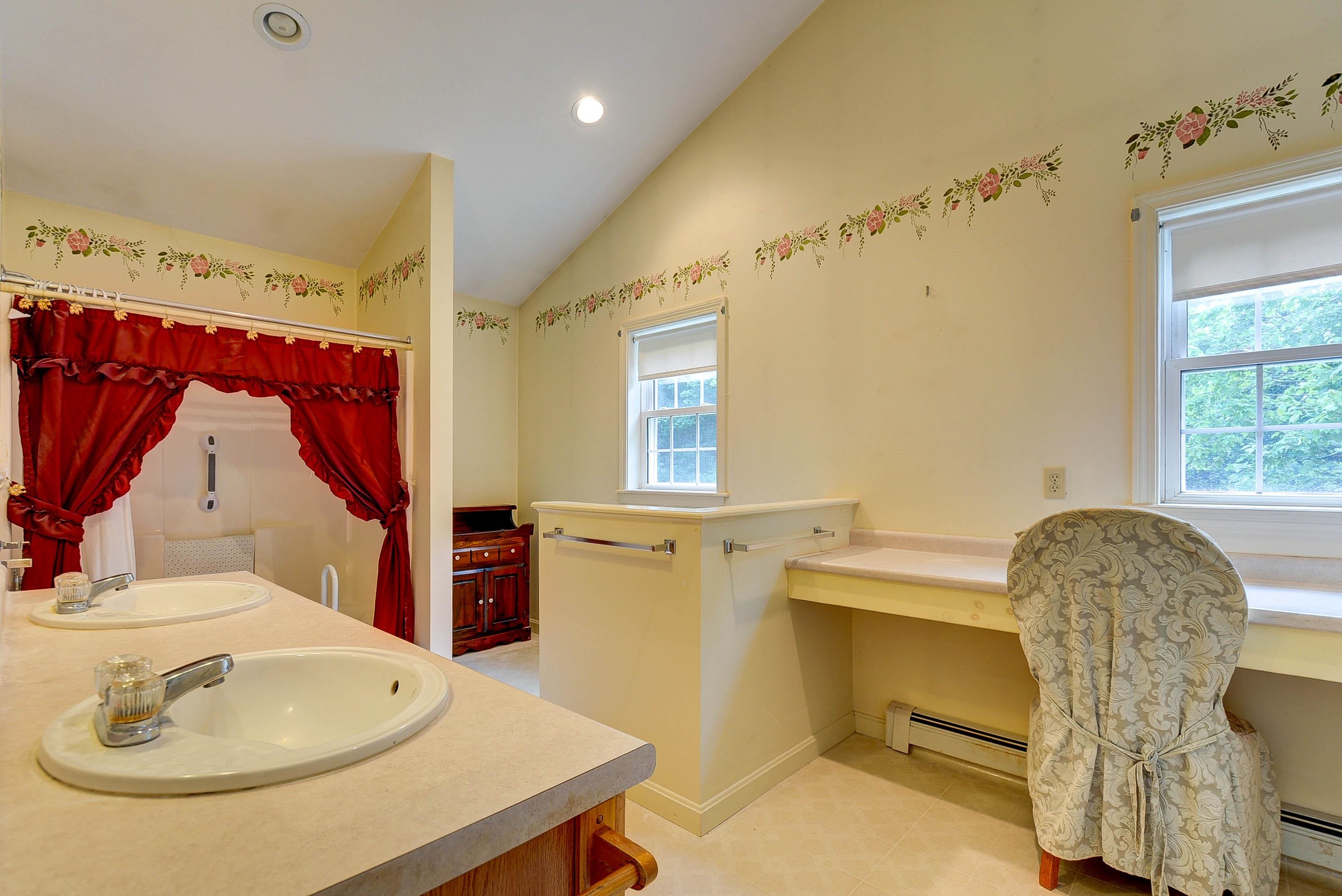 407 Dandiview Road Conway, NH 03860 - Photo 32 of 49