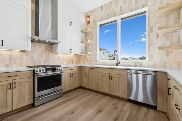 $699,000 | 18 Maybury Way, Lakeway, TX 78738