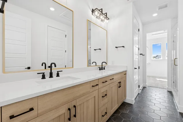 $699,000 | 18 Maybury Way, Lakeway, TX 78738