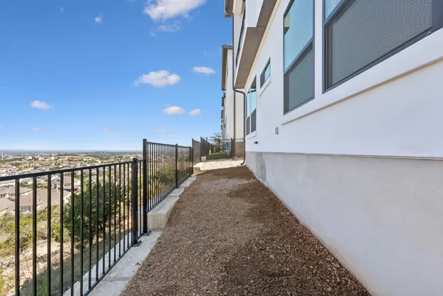 $699,000 | 18 Maybury Way, Lakeway, TX 78738