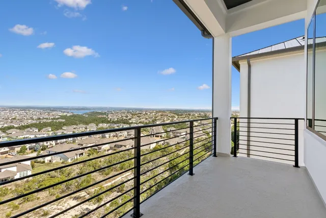 $699,000 | 18 Maybury Way, Lakeway, TX 78738