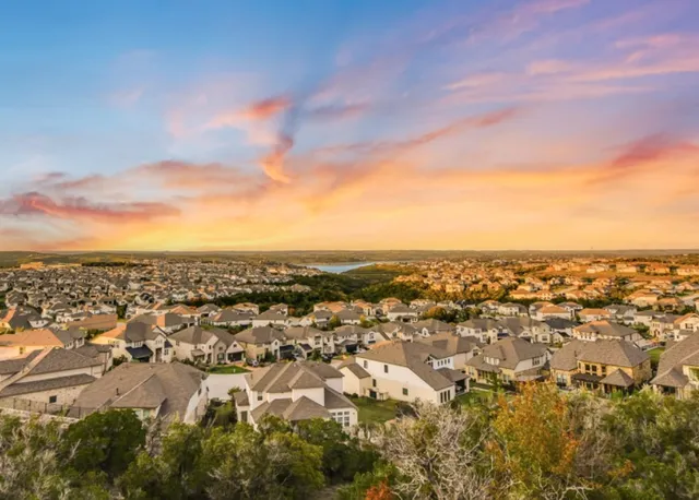 $699,000 | 18 Maybury Way, Lakeway, TX 78738