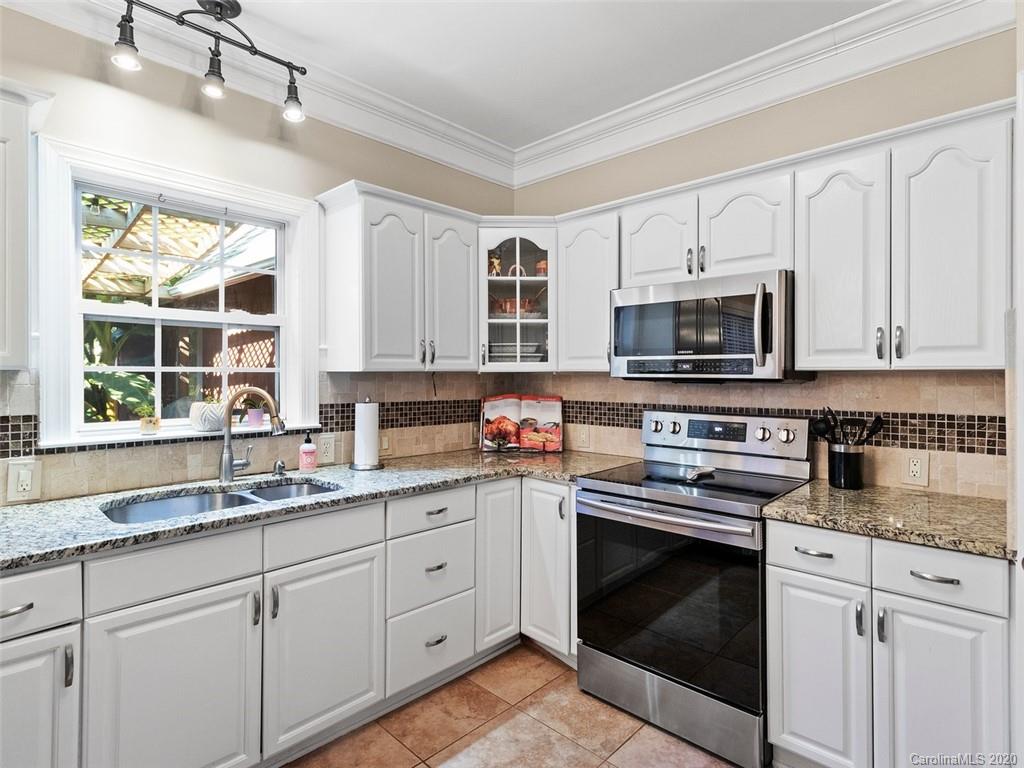 9827 Potter Road Matthews, NC 28104 - Photo 16 of 46 Gallery Image 16