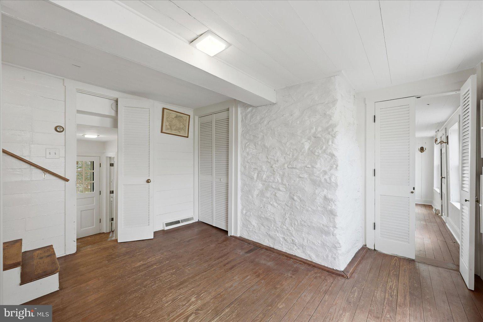 2674 5 Points Road Marshall, VA 20115 - Photo 40 of 72 Foyer leads to Breakfast Rm& Stairs to 2nd floor