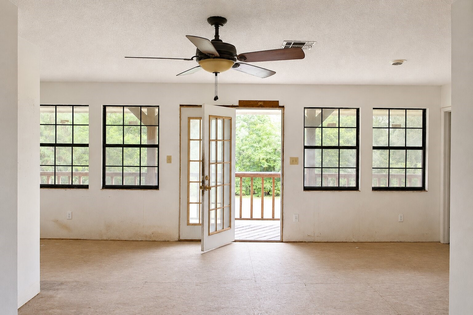 400 Tymel Road Cleveland, TX 77328 - Photo 10 of 37