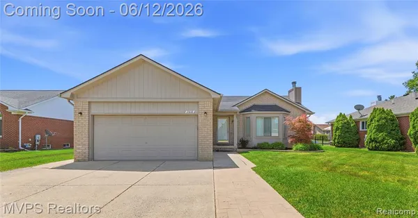 $299,900 | 21618 Sue Ellen Drive, Macomb, MI 48044