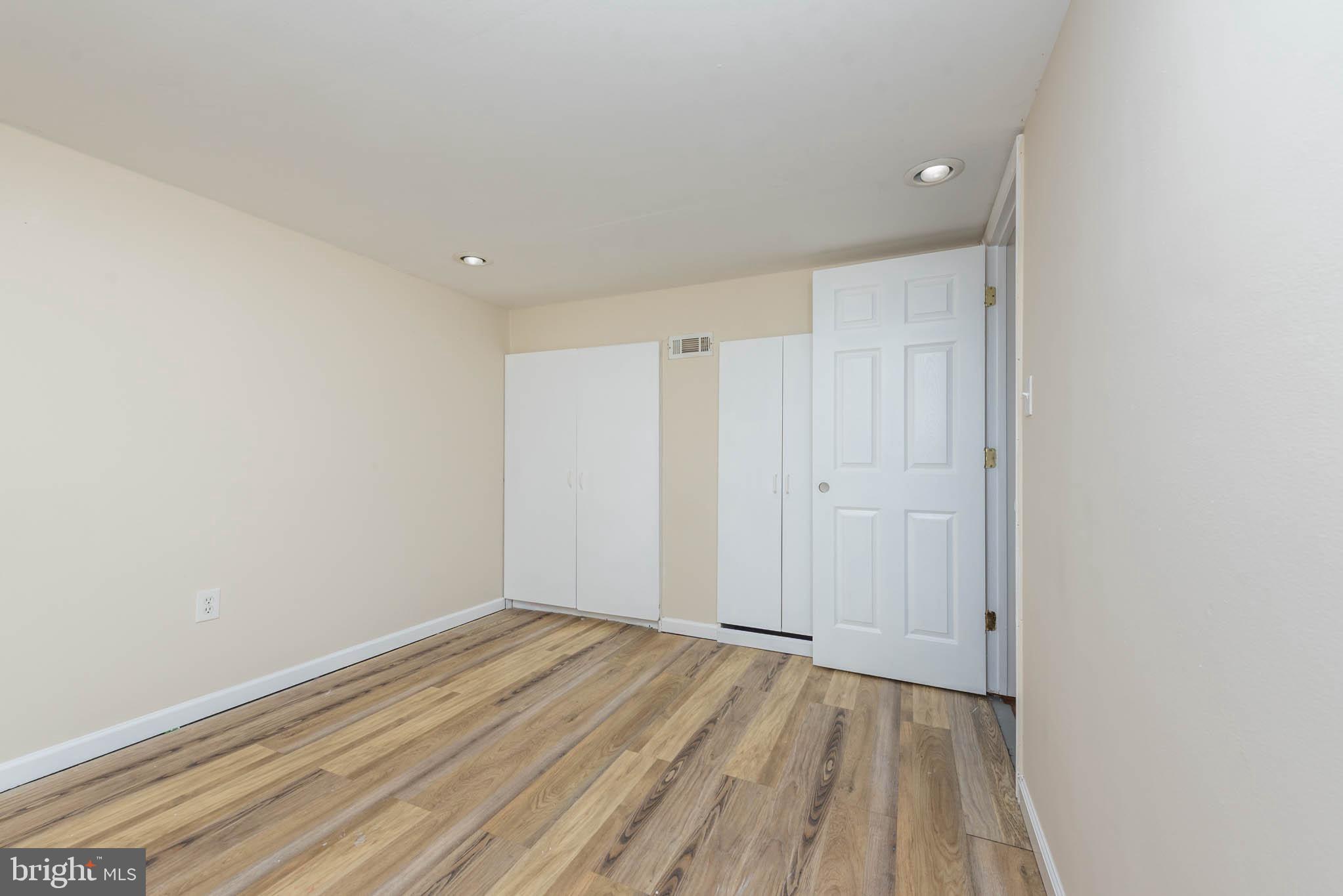 3300 Wallford Drive Baltimore, MD 21222 - Photo 20 of 31 a view of an empty room