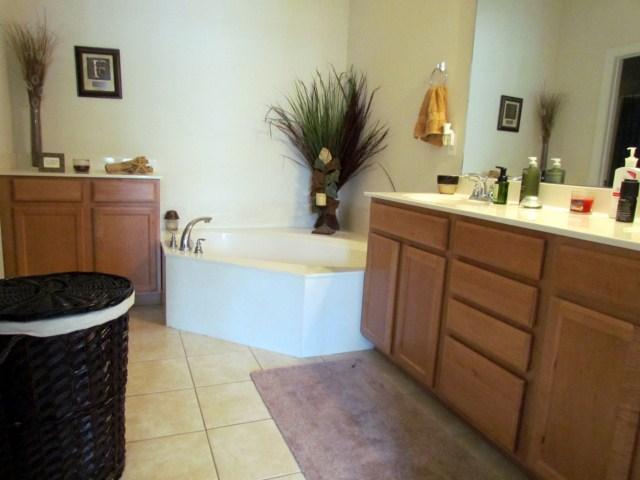 219 Moonglow Circle, Unit 201 Murrells Inlet, SC 29576 - Photo 9 of 15 Gallery Image 9