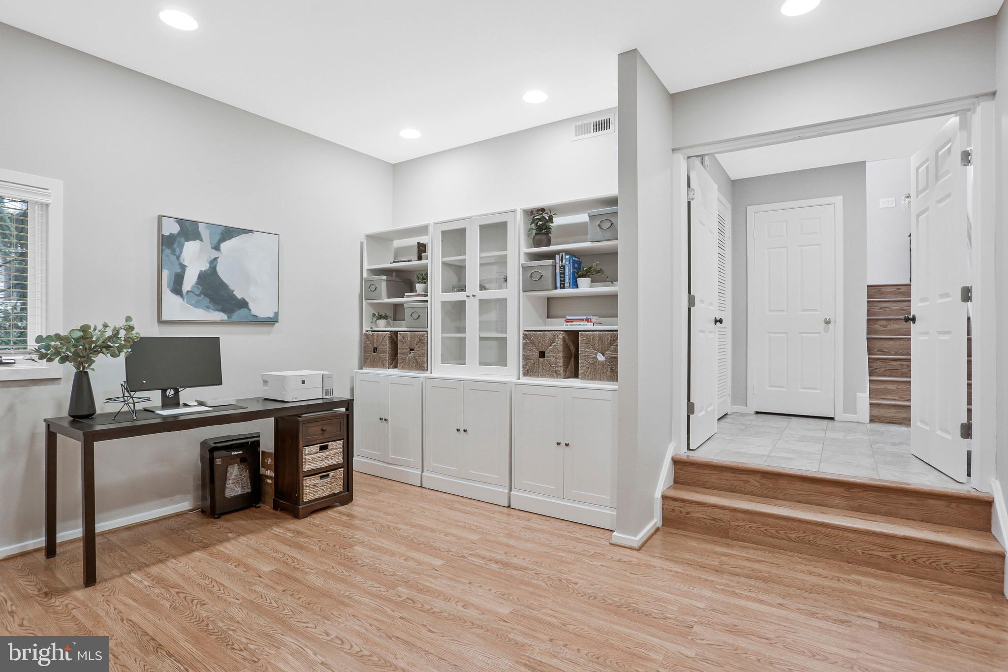 11540 Hemingway Drive Reston, VA 20194 - Photo 28 of 35 LL - Office Area