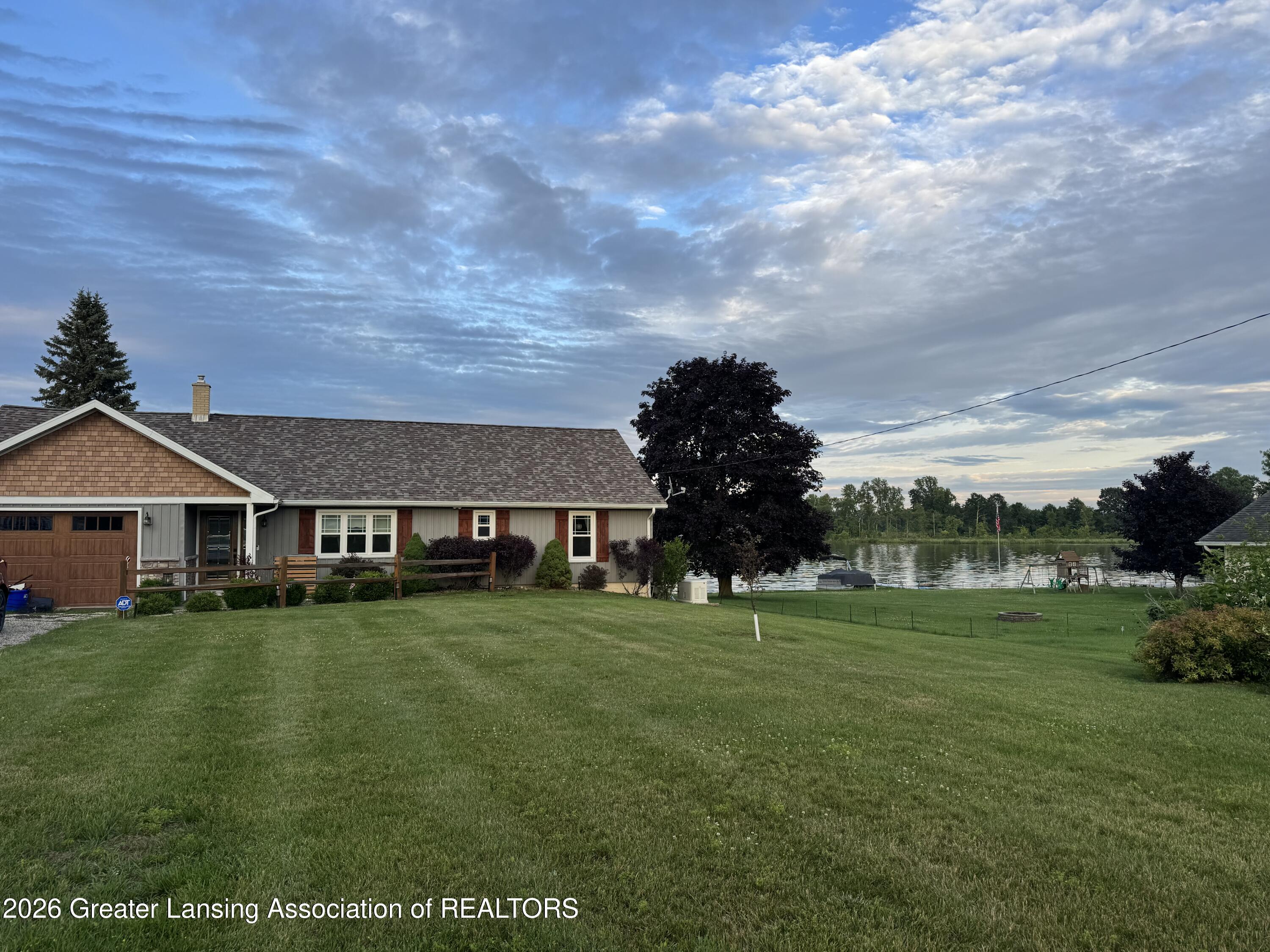 61049 Wayne Road Burr Oak, MI 49030 - Photo 2 of 21 IMG_8178