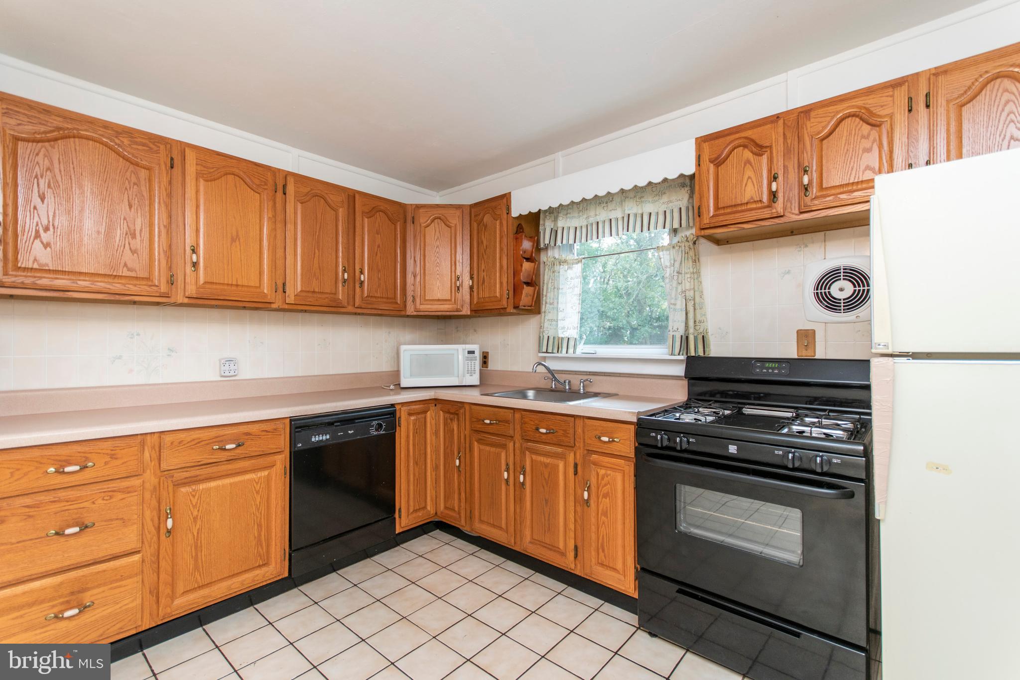 472 Byberry Road Philadelphia, PA 19116 - Photo 11 of 33 Gallery Image 11