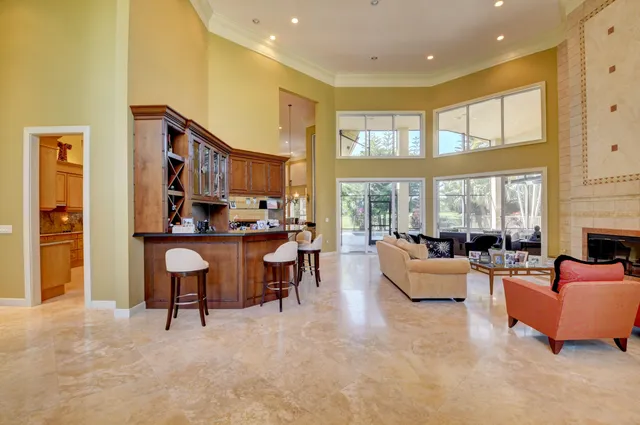 $1,995,000 | 4800 Bocaire Boulevard, Boca Raton, FL 33487