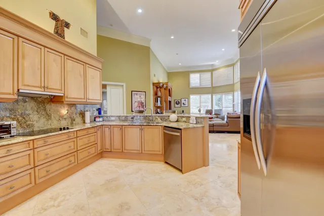 $1,995,000 | 4800 Bocaire Boulevard, Boca Raton, FL 33487