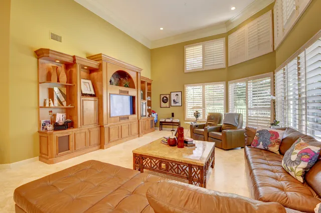 $1,995,000 | 4800 Bocaire Boulevard, Boca Raton, FL 33487