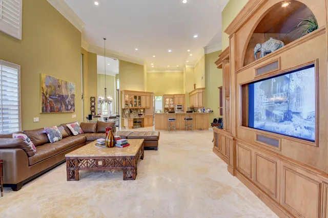 $1,995,000 | 4800 Bocaire Boulevard, Boca Raton, FL 33487