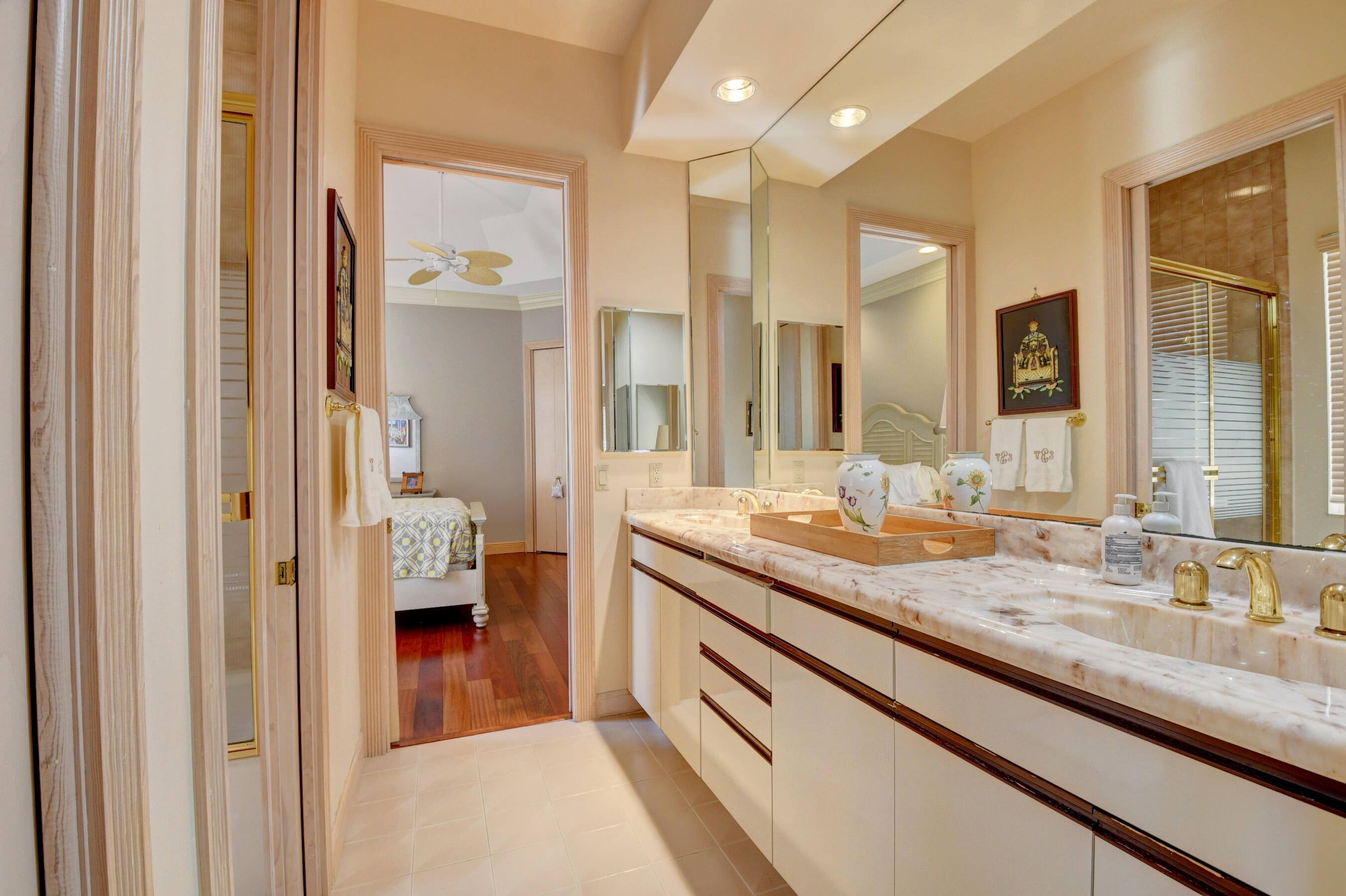 4800 Bocaire Boulevard Boca Raton, FL 33487 - Photo 36 of 76 Guest bath