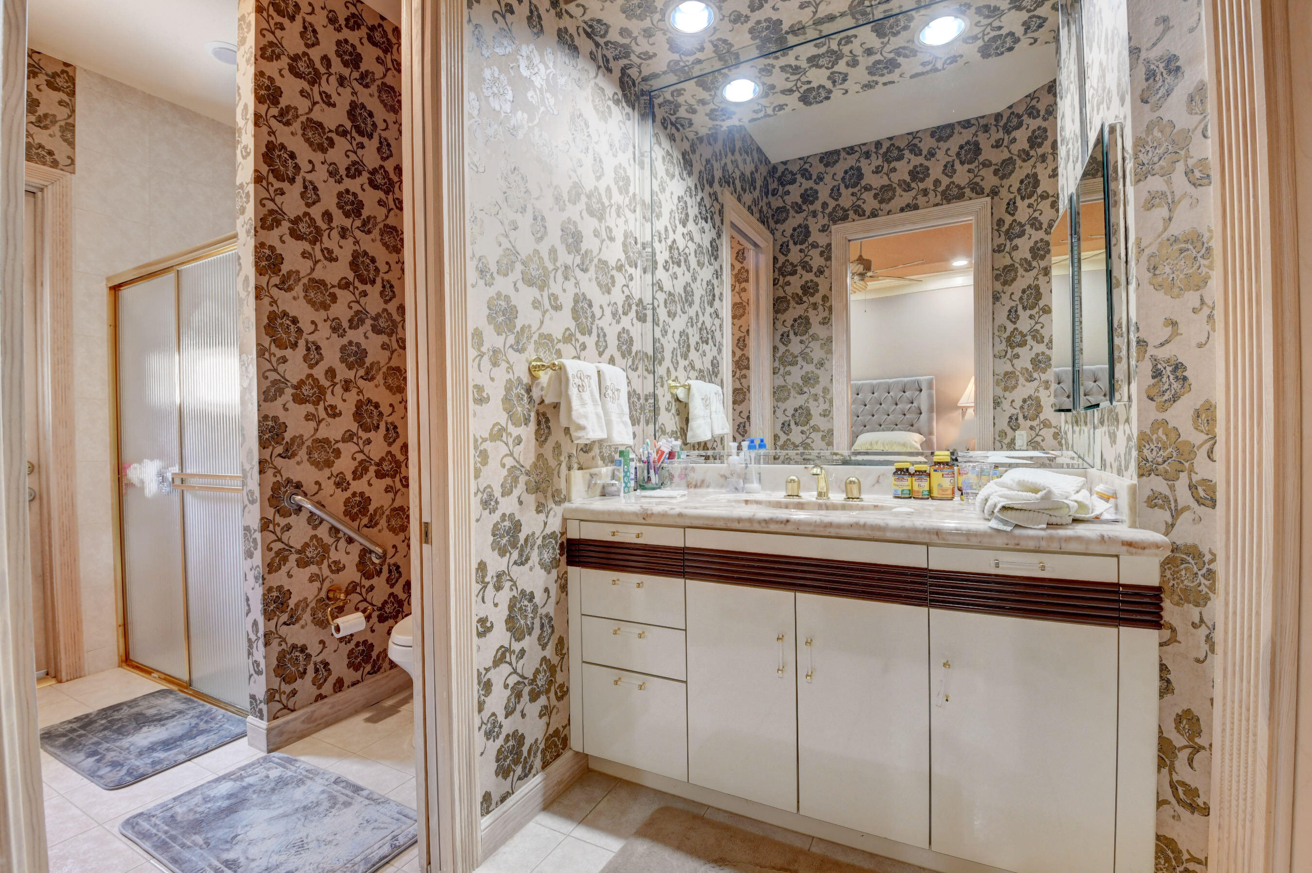 4800 Bocaire Boulevard Boca Raton, FL 33487 - Photo 40 of 76 Guest bath