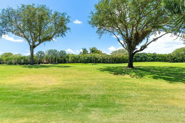 $1,995,000 | 4800 Bocaire Boulevard, Boca Raton, FL 33487