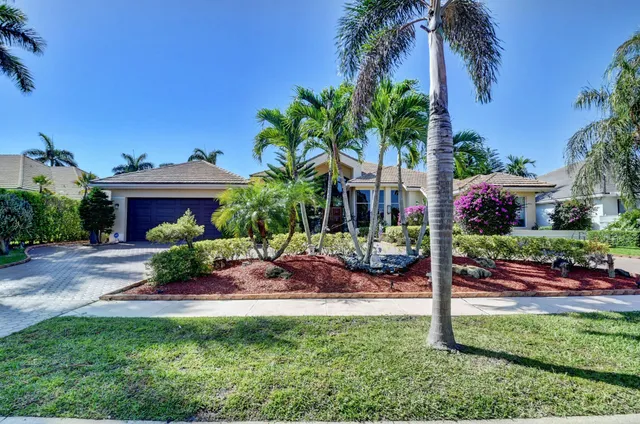 $1,995,000 | 4800 Bocaire Boulevard, Boca Raton, FL 33487