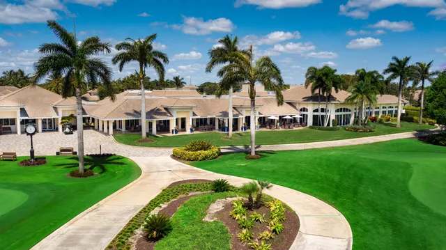 $1,995,000 | 4800 Bocaire Boulevard, Boca Raton, FL 33487