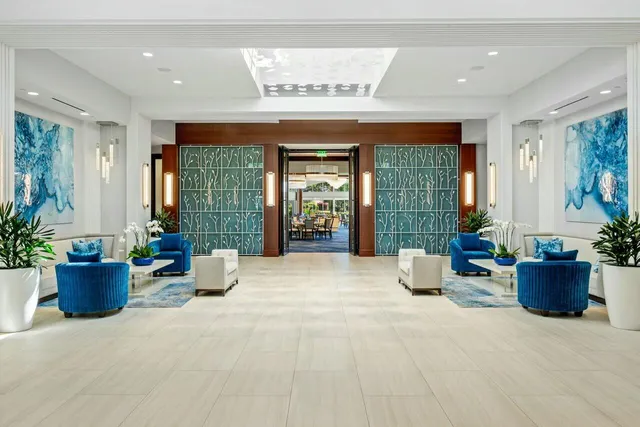 $1,995,000 | 4800 Bocaire Boulevard, Boca Raton, FL 33487