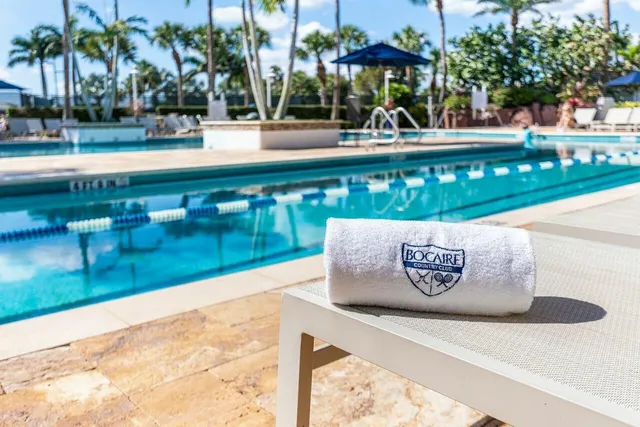 $1,995,000 | 4800 Bocaire Boulevard, Boca Raton, FL 33487