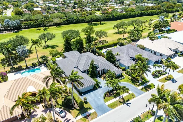 $1,995,000 | 4800 Bocaire Boulevard, Boca Raton, FL 33487