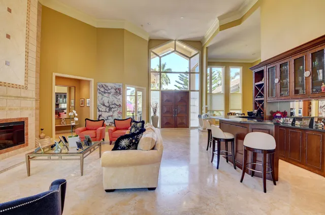$1,995,000 | 4800 Bocaire Boulevard, Boca Raton, FL 33487