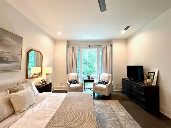 $3,600 | 1543 Pine Street, Tallahassee, FL 32303