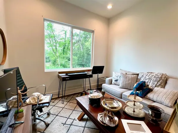 $3,600 | 1543 Pine Street, Tallahassee, FL 32303