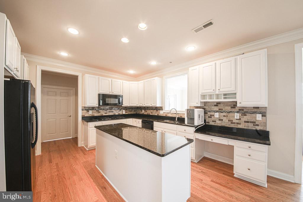 17255 Hardy Road Mount Airy, MD 21771 - Photo 11 of 44 Gallery Image 11