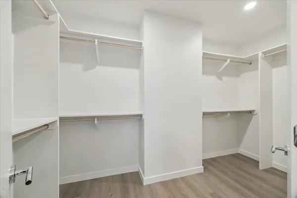 $7,505 | 1 Riva Row, Unit 106, The Woodlands, TX 77380