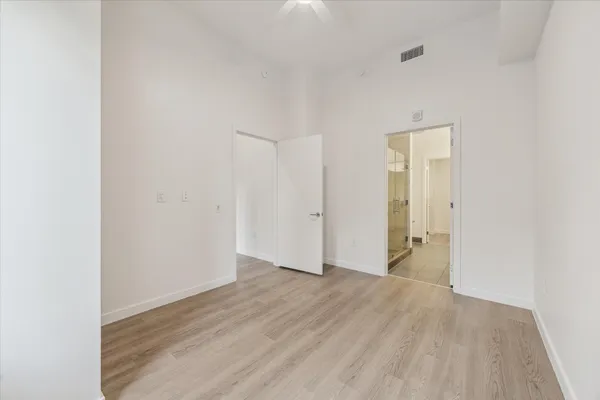 $7,505 | 1 Riva Row, Unit 106, The Woodlands, TX 77380