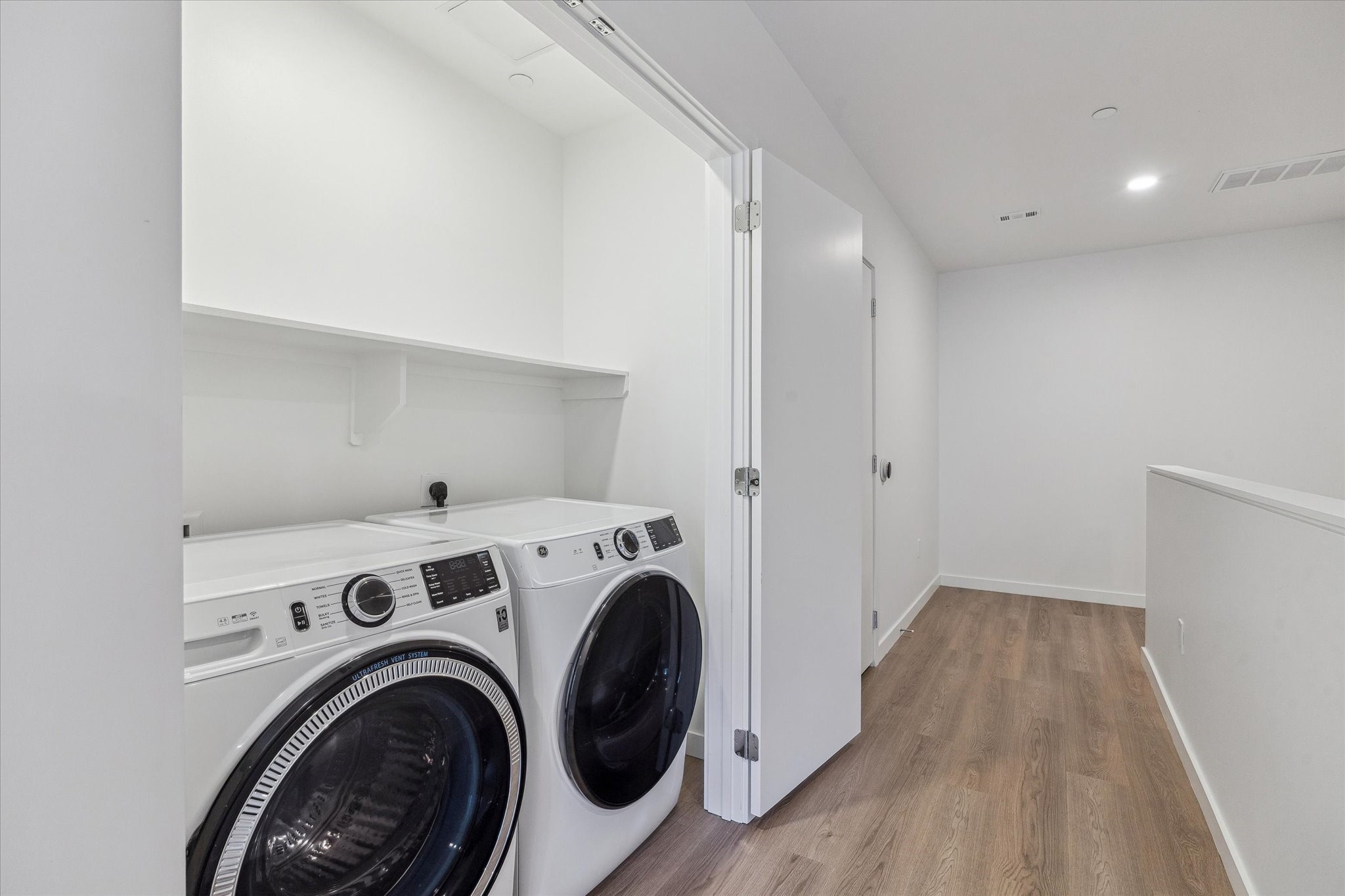 1 Riva Row, Unit 106 The Woodlands, TX 77380 - Photo 20 of 48