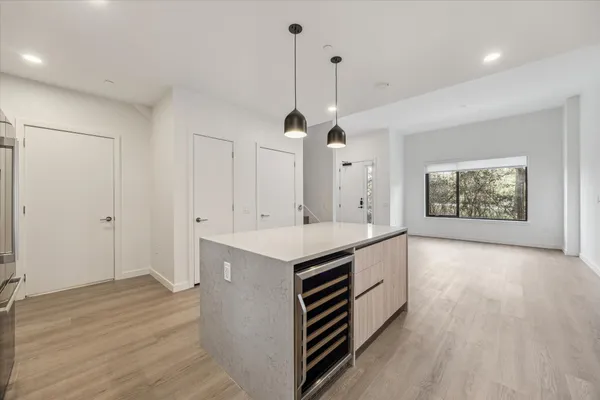 $7,505 | 1 Riva Row, Unit 106, The Woodlands, TX 77380