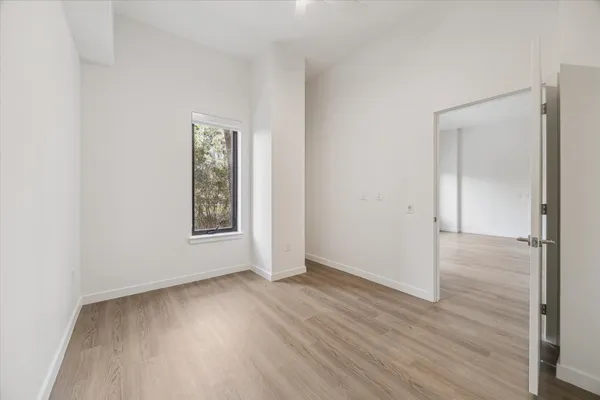 $7,505 | 1 Riva Row, Unit 106, The Woodlands, TX 77380