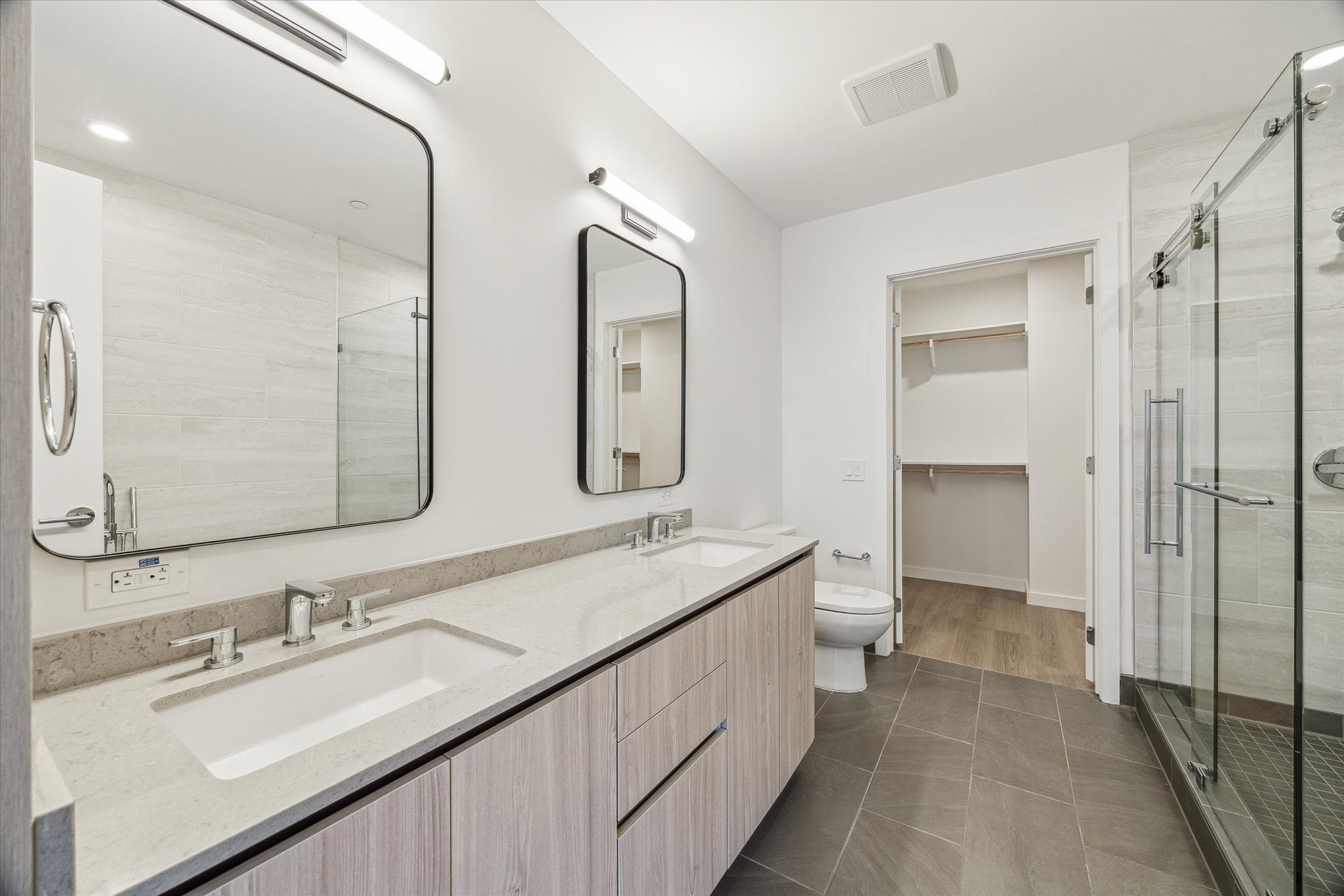 1 Riva Row, Unit 106 The Woodlands, TX 77380 - Photo 9 of 48